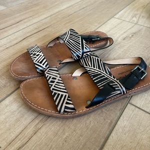 Size 8 Aztec Sandal